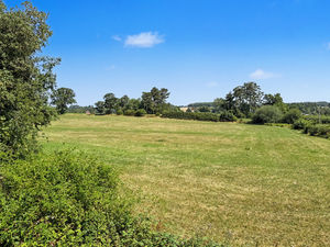 Photo 16- click for photo gallery